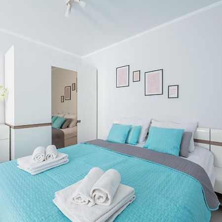 Apartament Z Balkonem Przy Latarni 150M Od Morza Kolobrzeg Ngoại thất bức ảnh