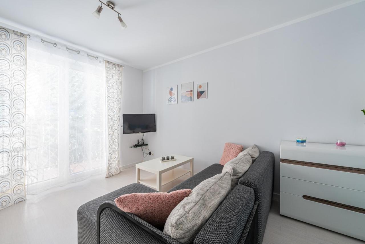 Apartament Z Balkonem Przy Latarni 150M Od Morza Kolobrzeg Ngoại thất bức ảnh
