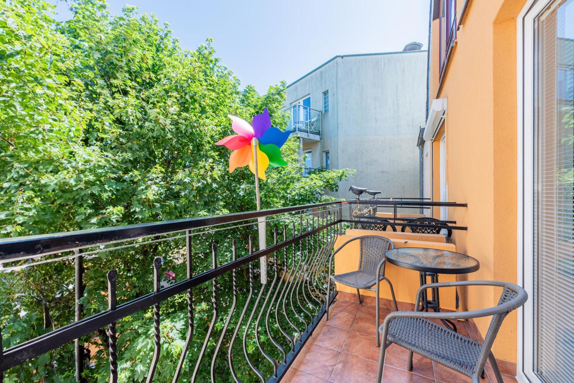 Apartament Z Balkonem Przy Latarni 150M Od Morza Kolobrzeg Ngoại thất bức ảnh
